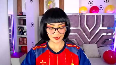 Violet online show from 06/12/26, 11:20