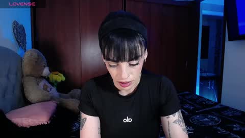 Snapshot of violett_hottie chatting on 09/25/25, 10:57 violett Independent model online show from 09/25/25, 10:57