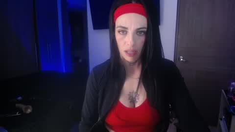 violett  Independent model online show from 07/28/26, 03:13