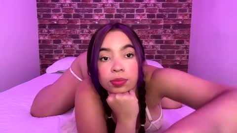 Snapshot of violett_moonx chatting on 06/09/26, 10:21 violett_moonx online show from 06/09/26, 10:21