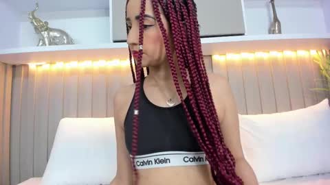 Snapshot of violett_rabbit_ chatting on 09/24/25, 08:12 Violett online show from 09/24/25, 08:12