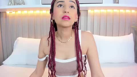 Snapshot of violett_rabbit_ chatting on 10/01/25, 07:53 Violett online show from 10/01/25, 07:53