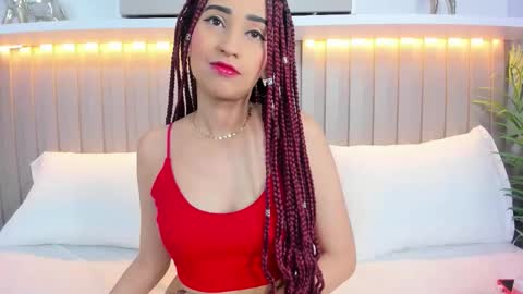 Snapshot of violett_rabbit_ chatting on 10/14/25, 08:09 Violett online show from 10/14/25, 08:09