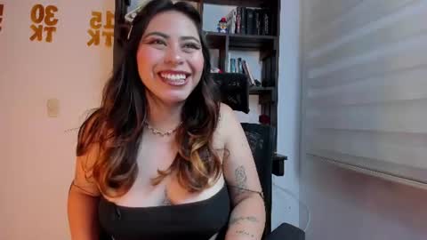 Violeta online show from 06/15/26, 10:56