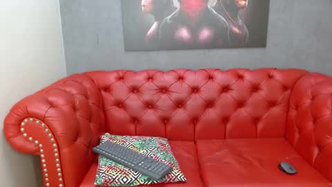 Snapshot of violett_salvatore chatting on 10/31/25, 10:11 V I O L E T T E online show from 10/31/25, 10:11