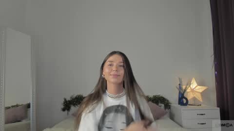 violetta_finch online show from 12/05/24, 02:33