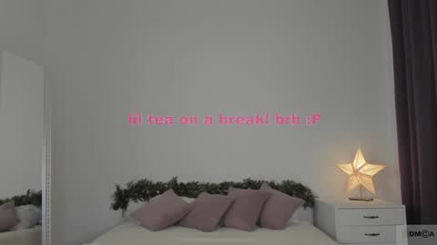 violetta_finch online show from 12/07/24, 11:29