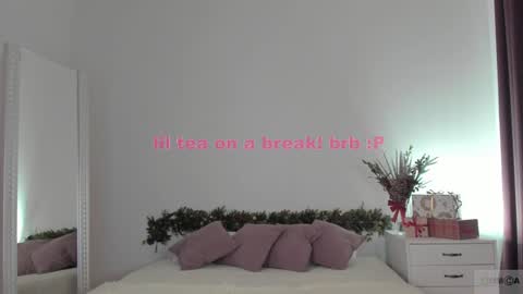 violetta_finch online show from 12/14/24, 11:39