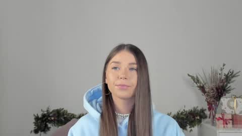 violetta_finch online show from 12/17/24, 08:23