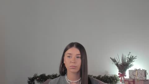 violetta_finch online show from 12/24/24, 08:22