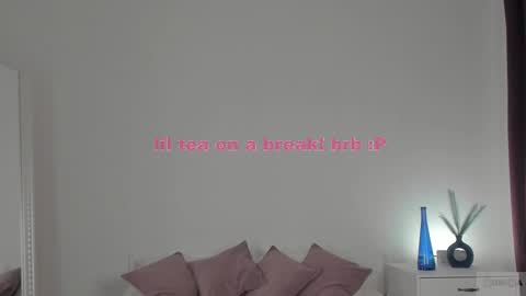 violetta_finch online show from 02/17/25, 04:26