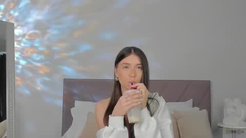 violetta_finch online show from 03/11/25, 01:12