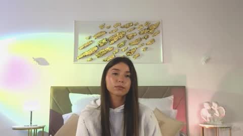 violetta_finch online show from 11/21/25, 10:25