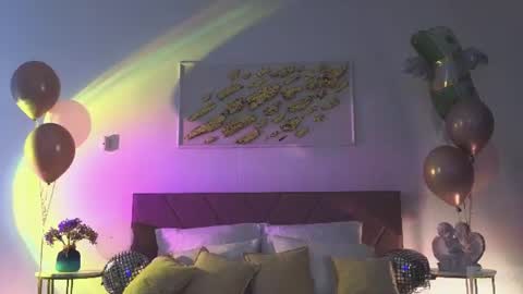 violetta_finch online show from 06/18/26, 11:03