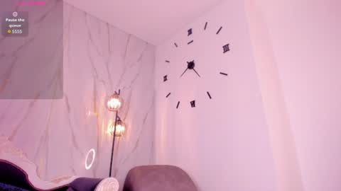  Violet  online show from 07/11/26, 11:57