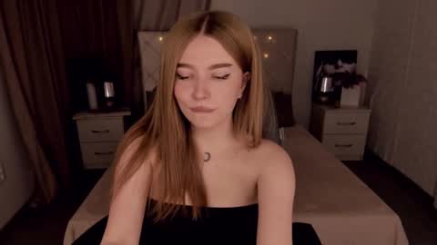 ViolettaOtis online show from 12/06/24, 03:44