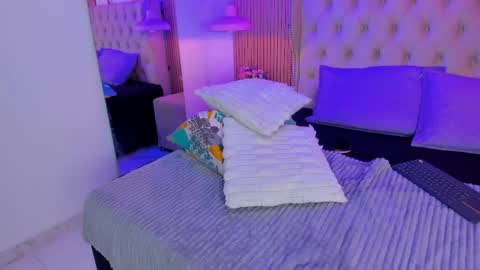 Snapshot of violettaruizz chatting on 05/11/26, 02:45 violettaruizz online show from 05/11/26, 02:45