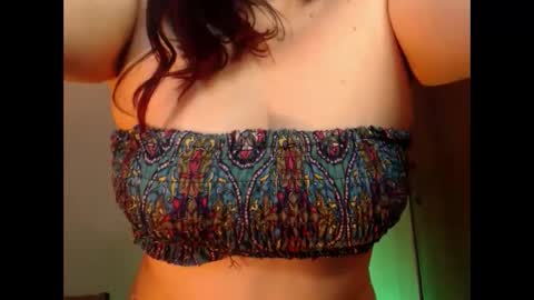 Snapshot of violettasexycam chatting on 12/12/24, 04:37 violetafetish online show from 12/12/24, 04:37