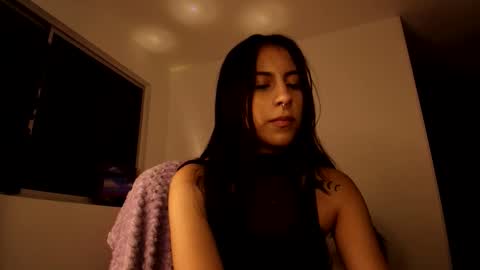 Violetta....Follow me in Twitter... online show from 10/01/25, 03:45