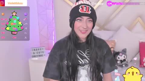 Violeta  online show from 12/19/24, 10:42