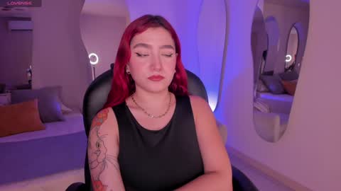 Violett Castel online show from 12/10/24, 07:43