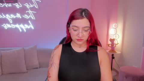 Violett Castel online show from 12/18/24, 07:30