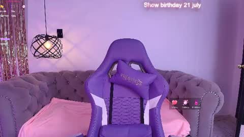 Snapshot of violettenoi chatting on 07/12/26, 07:27 violettenoi online show from 07/12/26, 07:27