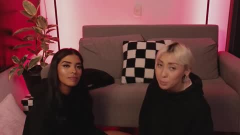 Violet online show from 11/13/25, 02:21