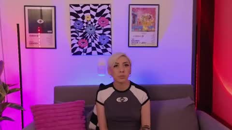 Violet online show from 05/26/26, 01:23