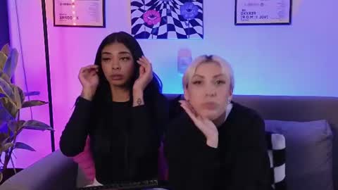 Violet online show from 06/30/26, 03:18