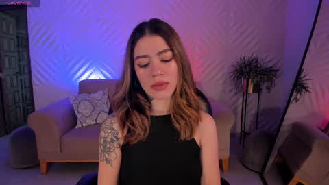 Violett  online show from 01/04/25, 10:02