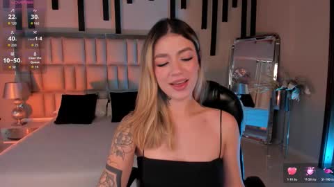 Snapshot of violetthansson chatting on 02/18/26, 06:15 Violett online show from 02/18/26, 06:15