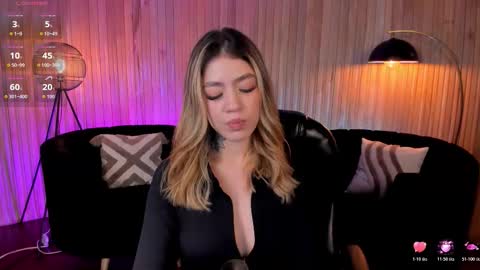 Snapshot of violetthansson chatting on 02/25/26, 06:17 Violett online show from 02/25/26, 06:17