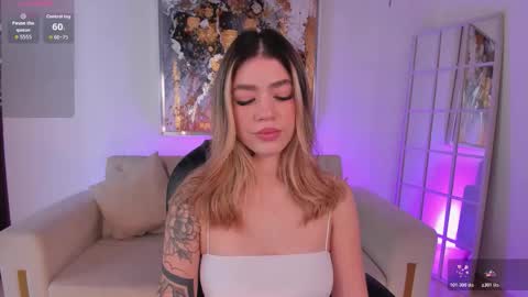 Snapshot of violetthansson chatting on 02/27/26, 12:49 Violett online show from 02/27/26, 12:49