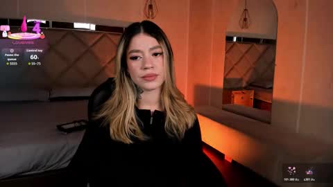 Snapshot of violetthansson chatting on 03/17/26, 06:44 Violett online show from 03/17/26, 06:44