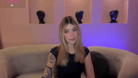Violett  online show from 06/30/26, 11:11