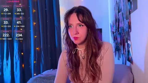 Snapshot of violettmo0n chatting on 07/26/26, 05:04 Next stream 1522026 400 GMT 3 online show from 07/26/26, 05:04