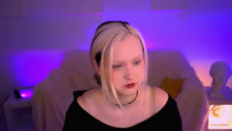 Violett online show from 06/17/26, 06:27