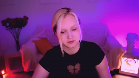 Violett online show from 06/23/26, 08:12