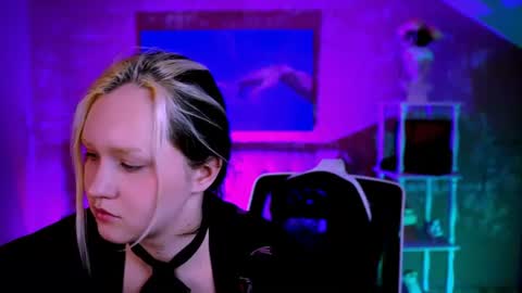 Violett online show from 06/25/26, 08:30