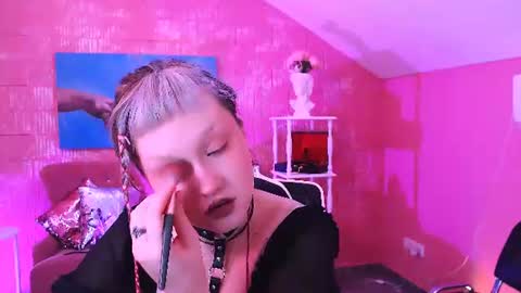 Violett online show from 07/21/26, 06:38