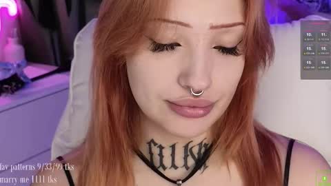 Snapshot of violetvio1ator chatting on 09/26/25, 04:16 Dommy mommy online show from 09/26/25, 04:16