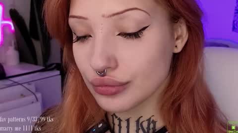 Snapshot of violetvio1ator chatting on 10/10/25, 04:44 Dommy mommy online show from 10/10/25, 04:44