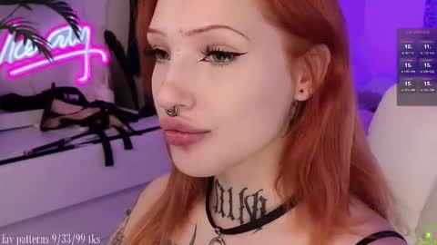 Snapshot of violetvio1ator chatting on 10/27/25, 04:16 Dommy mommy online show from 10/27/25, 04:16