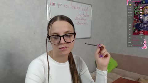 Violet online show from 09/23/25, 06:33