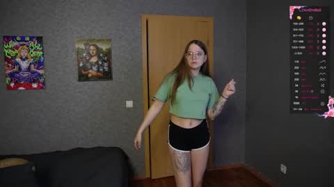 Snapshot of violetwin chatting on 04/01/26, 05:54 Violet online show from 04/01/26, 05:54
