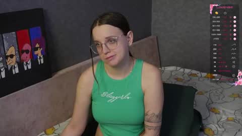 Snapshot of violetwin chatting on 04/07/26, 03:07 Violet online show from 04/07/26, 03:07