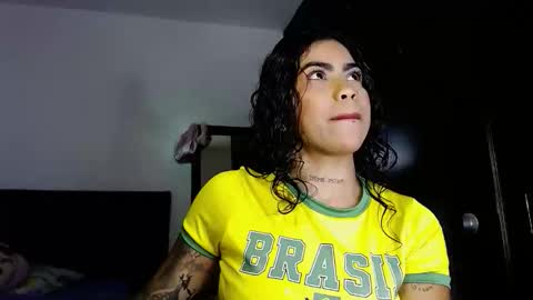  Violet  online show from 10/23/25, 02:55