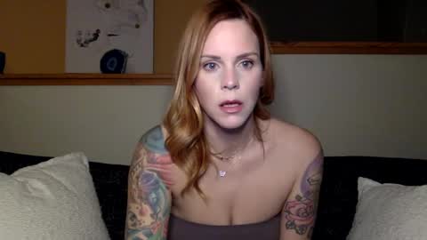 Snapshot of violetxsweets chatting on 12/01/24, 11:36 Violet online show from 12/01/24, 11:36