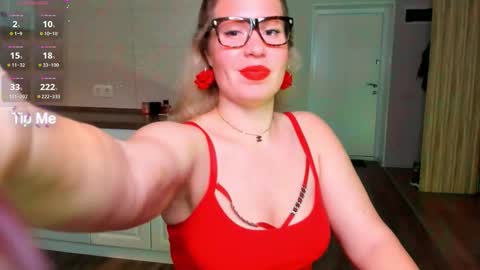 Snapshot of vip_juicy chatting on 10/06/25, 07:06 VelvettTime online show from 10/06/25, 07:06